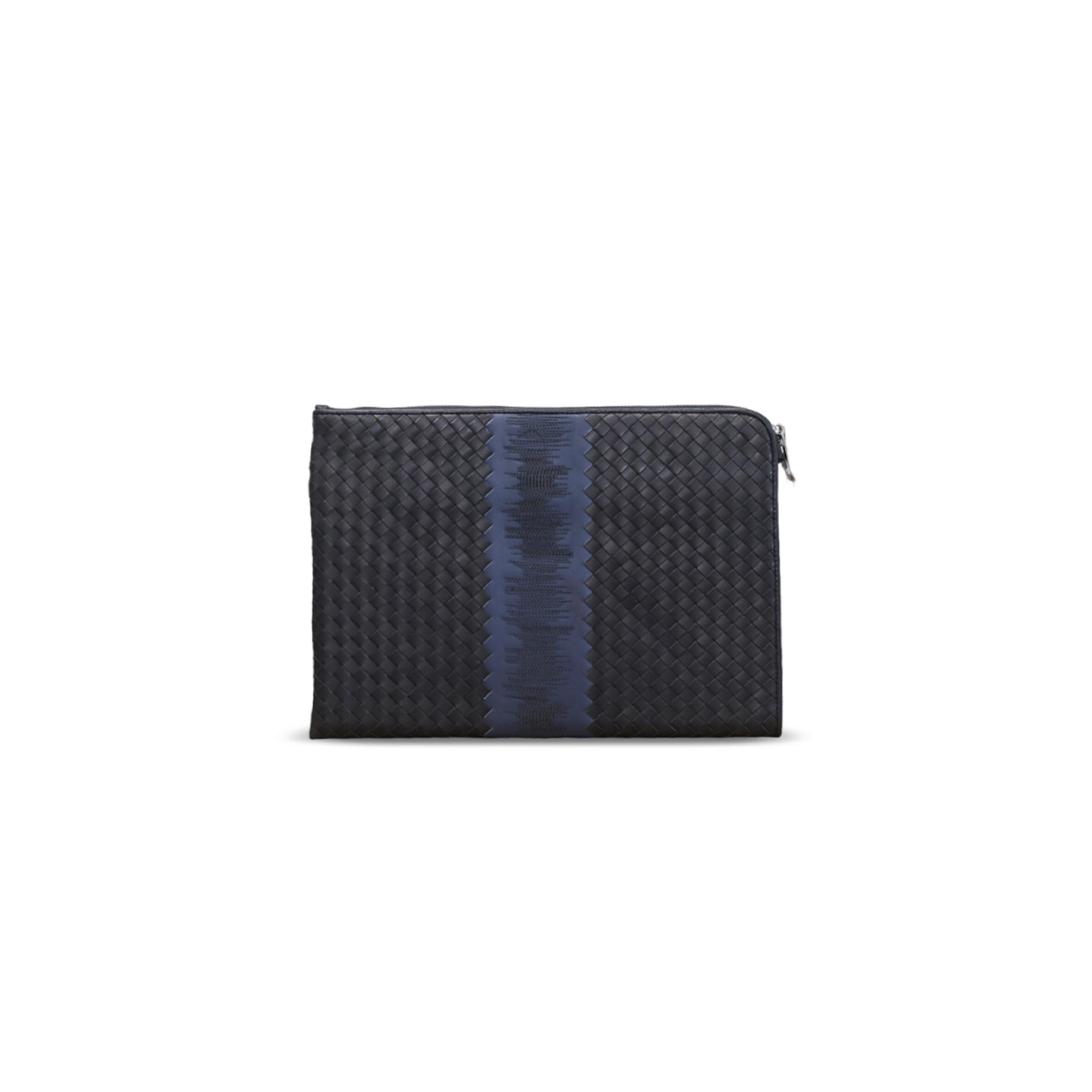 BOTTEGA VENETA CLUTCH (33*24*3cm)